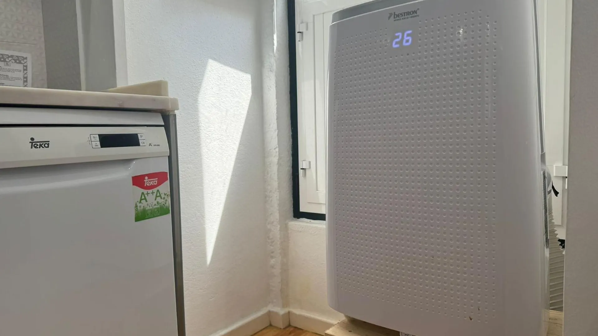Farmacia Vila Lobos Apartment Lisbon