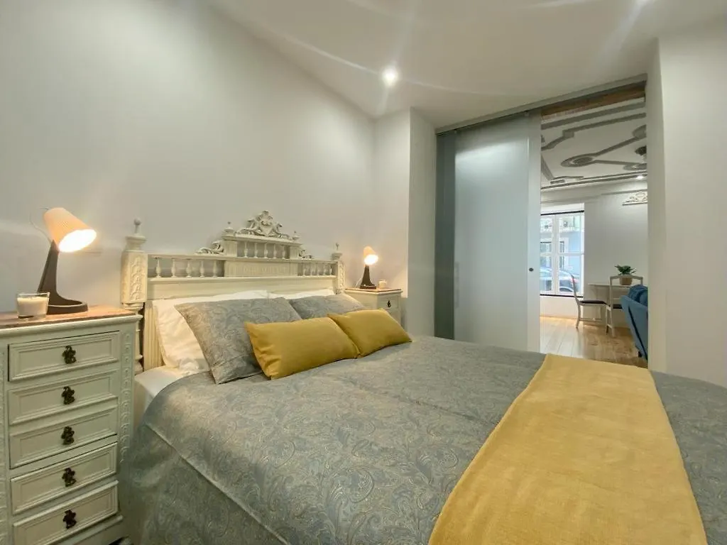 Farmacia Vila Lobos Apartment リスボン ポルトガル